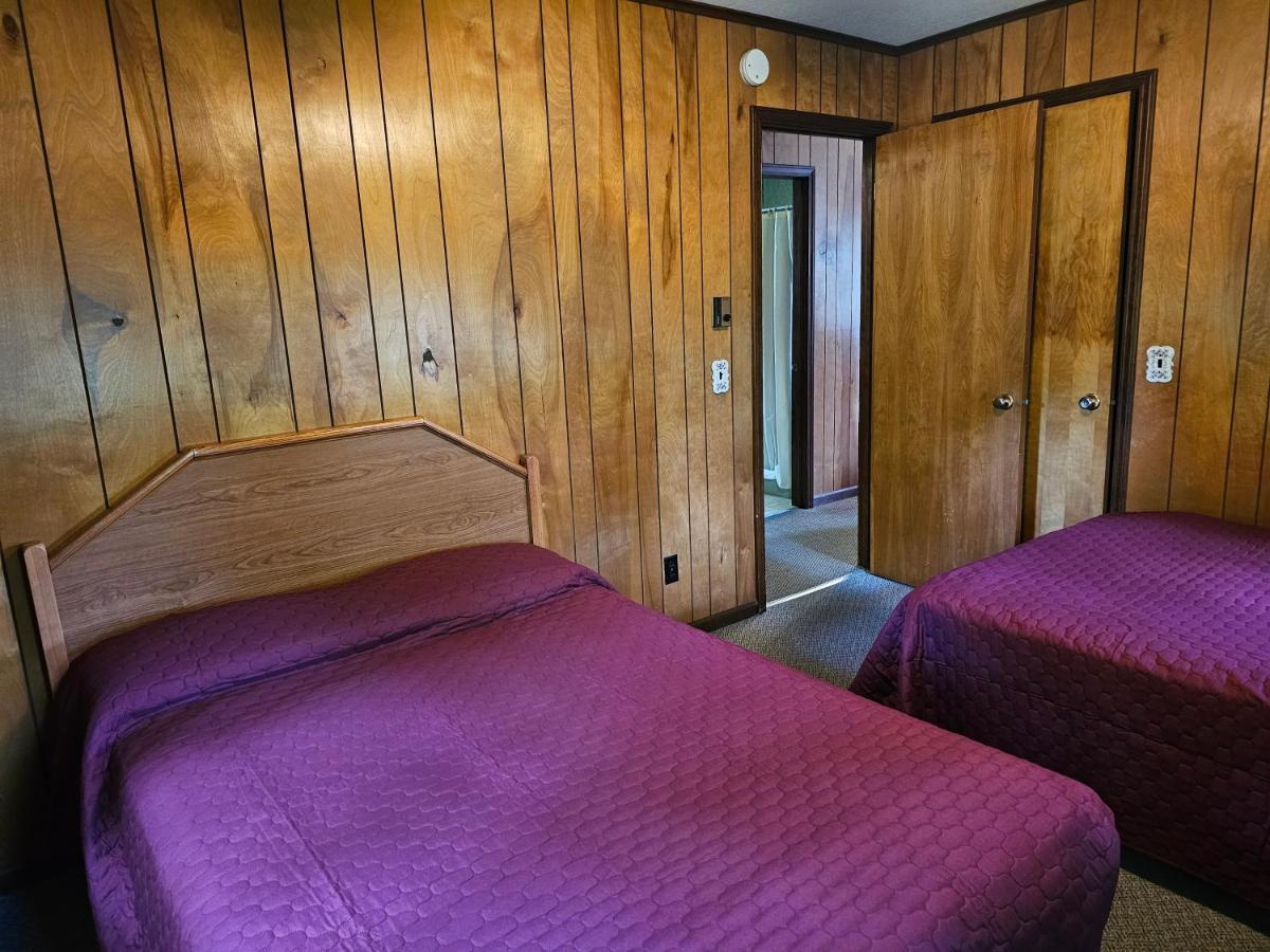 金鹰山林小屋 乔治湖 外观 照片