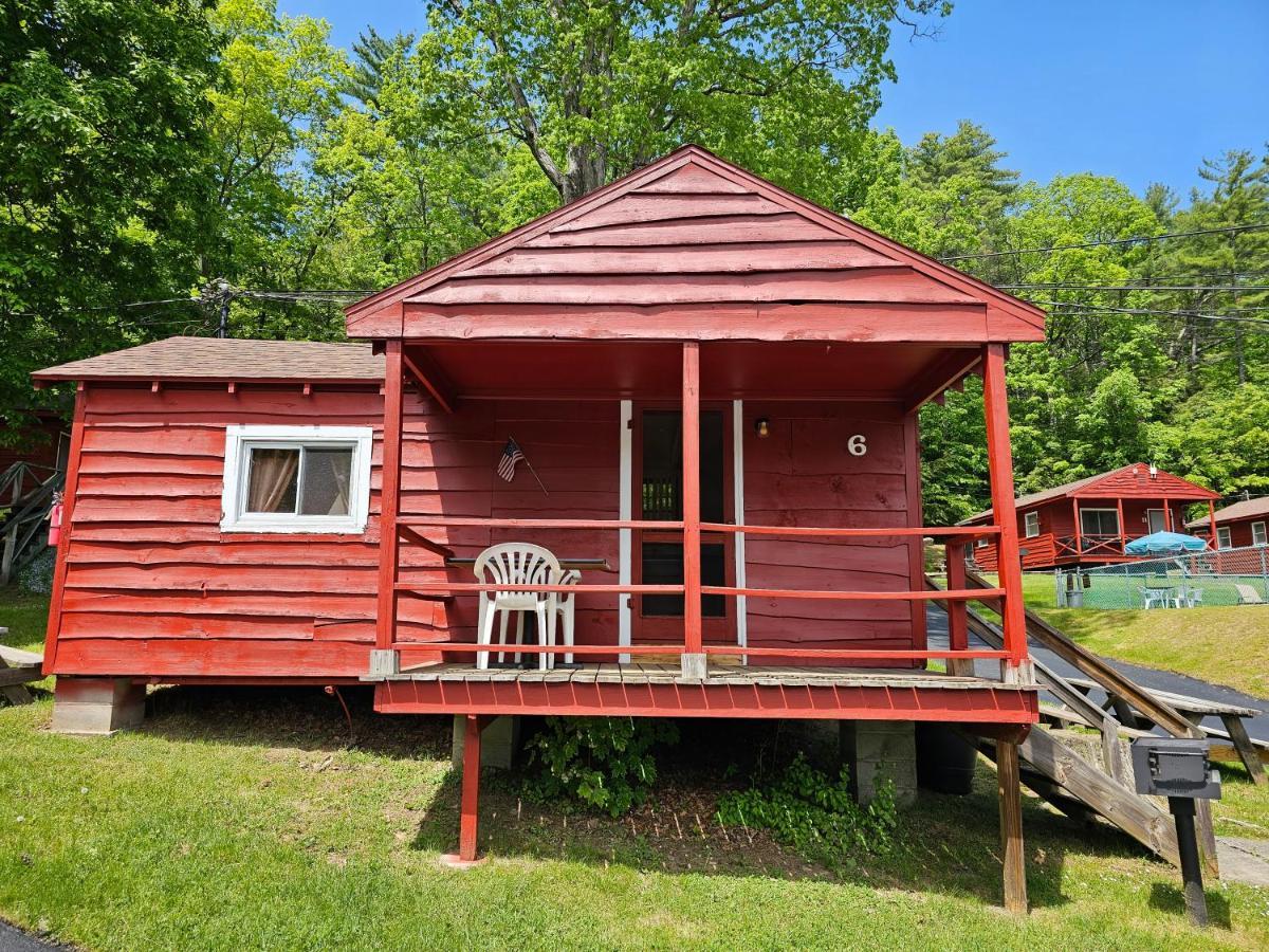 金鹰山林小屋 乔治湖 外观 照片
