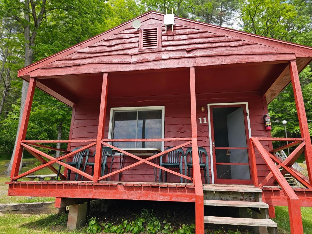 金鹰山林小屋 乔治湖 外观 照片