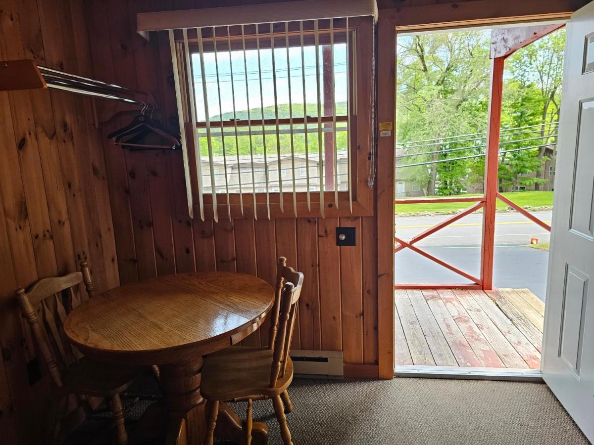金鹰山林小屋 乔治湖 外观 照片