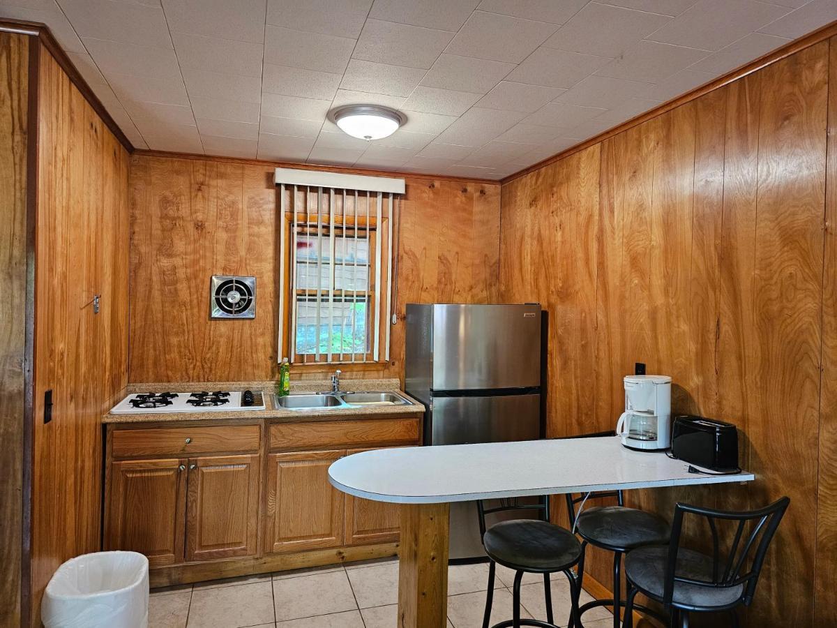 金鹰山林小屋 乔治湖 外观 照片