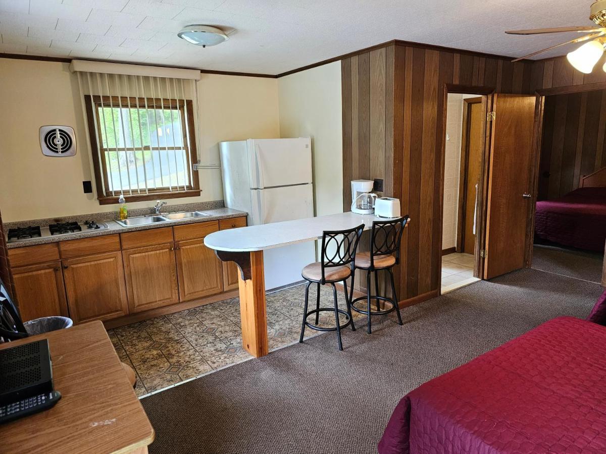 金鹰山林小屋 乔治湖 外观 照片