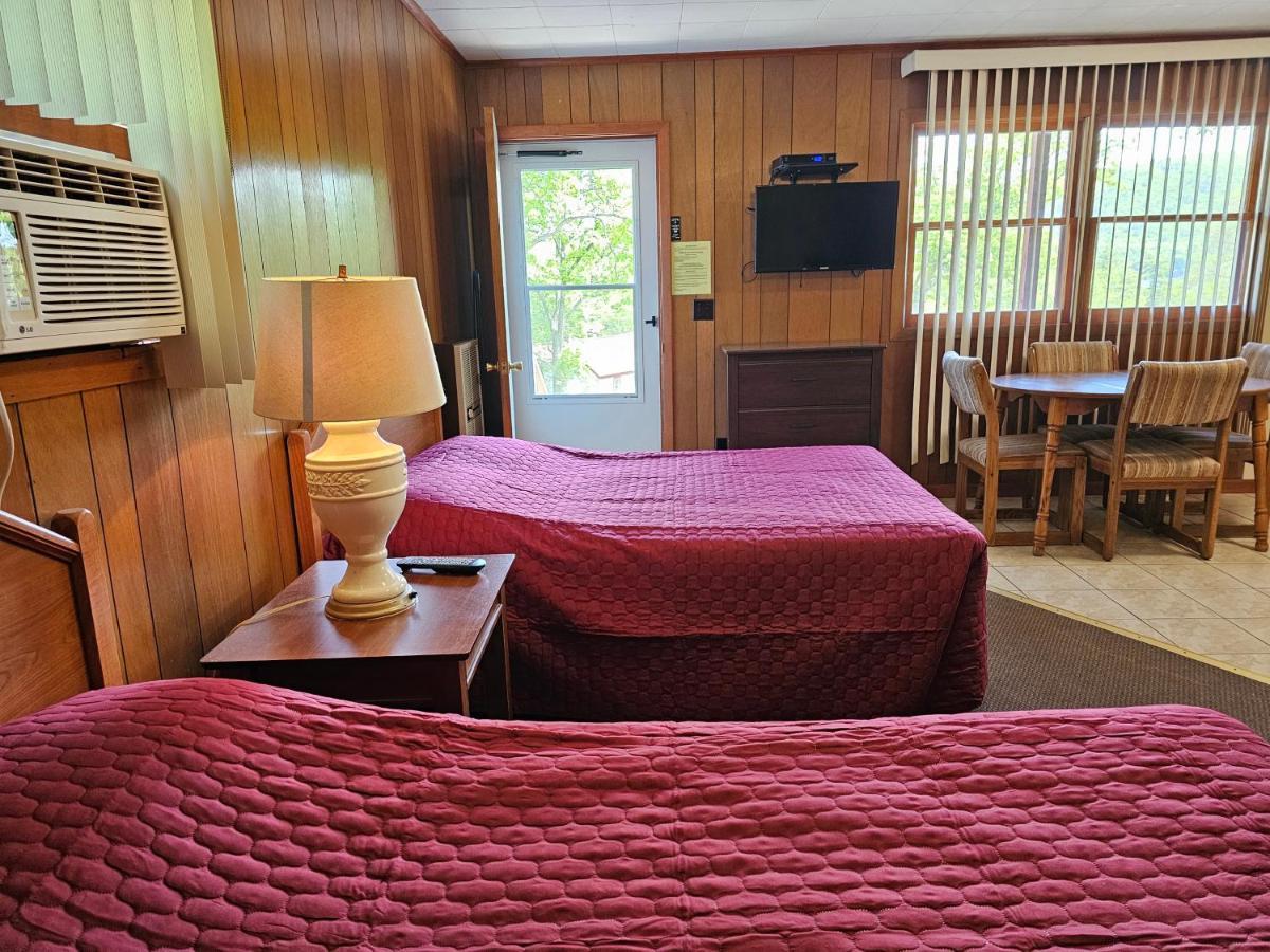 金鹰山林小屋 乔治湖 外观 照片
